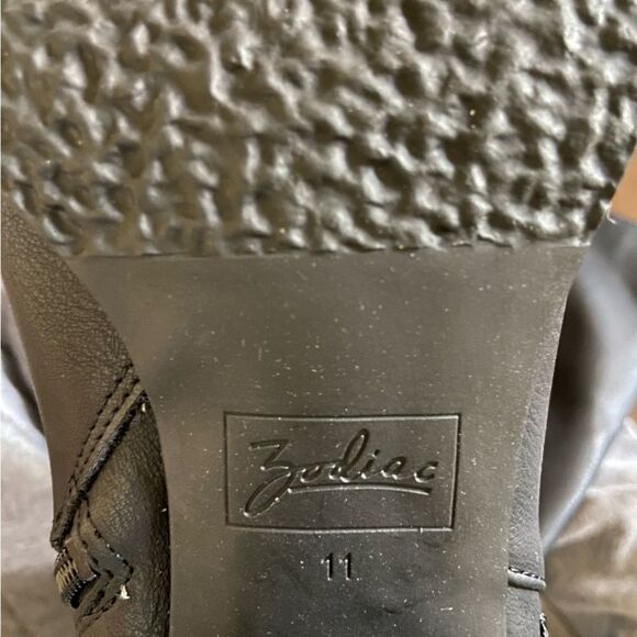 Zodiac Riona Knee High Boot, 11 Wide Calf - Picture 9 of 12